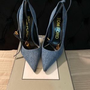 Tom ford lock pump